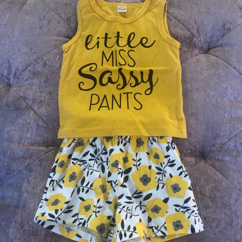 Two piece toddler girls set.